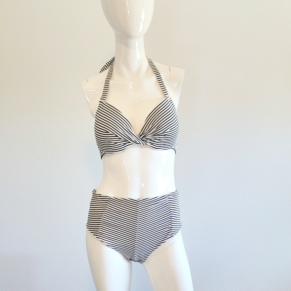 H&M Retro Bombshell High Waist Halter Neck Two Piece Bikini Sz 36C/12 - Picture 2 of 12